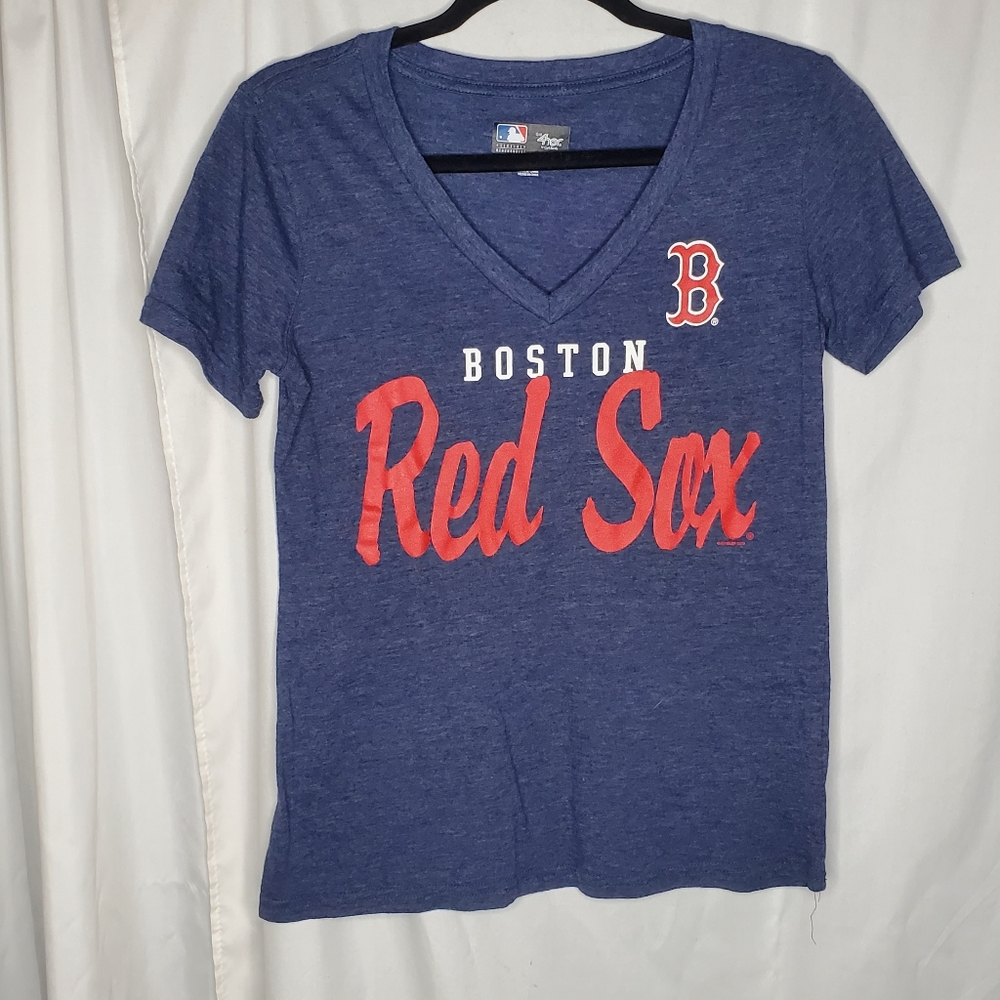 ♤ GIII Dream Team Boston For Her Red Sox Graphic Tee Size Medium Blue with Red